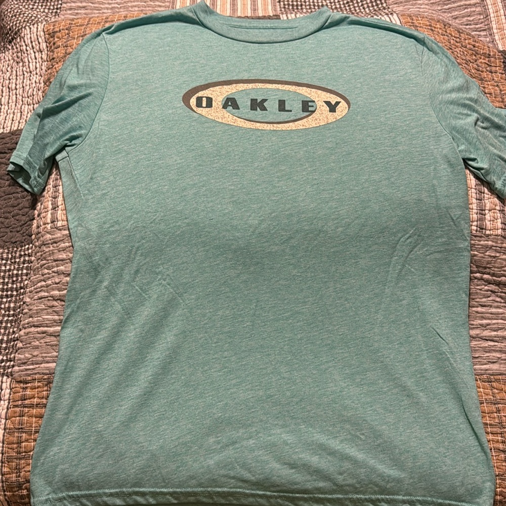 Teal Oakley Tshirt